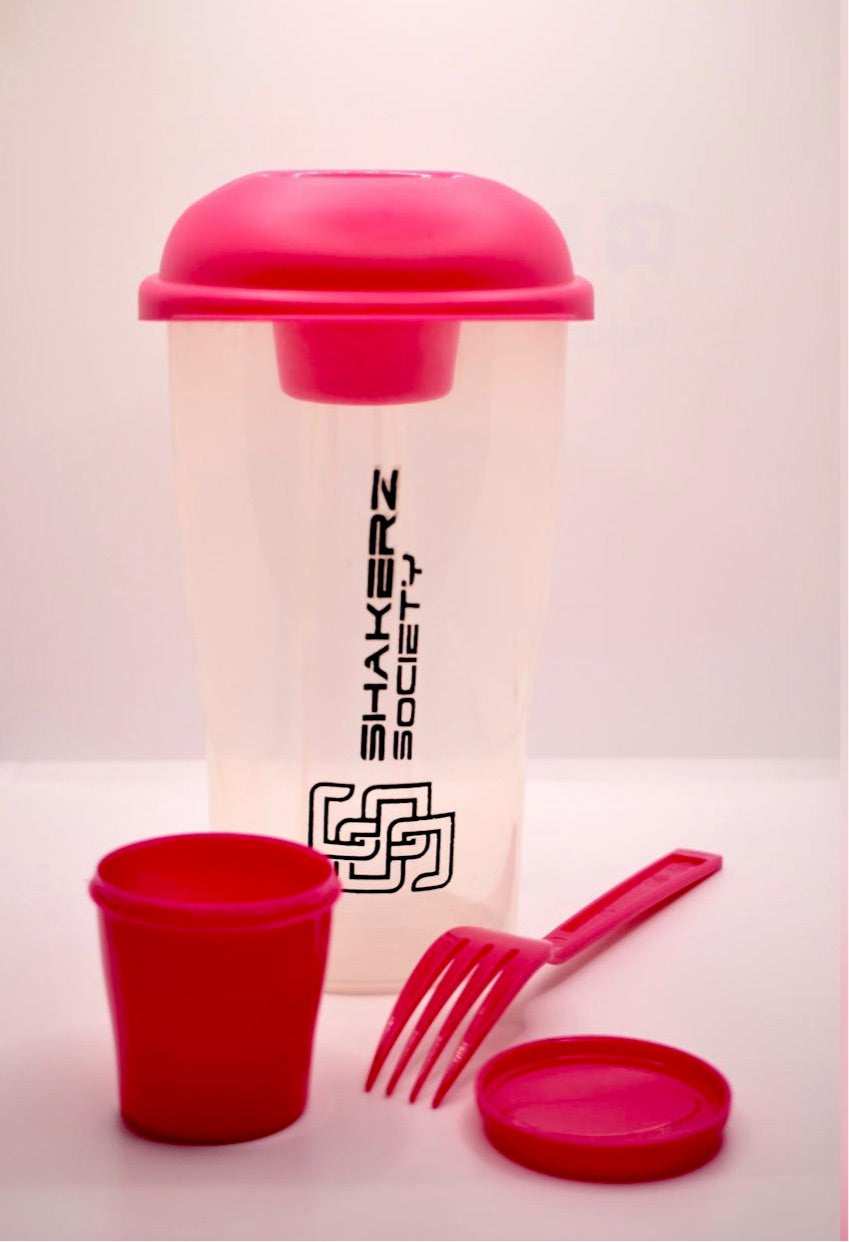 Travelling or working Essential shaker size container